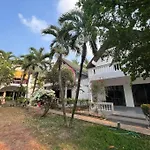 Charming Villa Suite With Cozy Terrace Near Beach